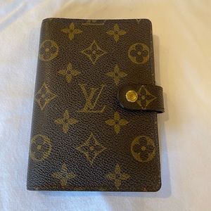 Louis Vuitton Small Ring Agenda